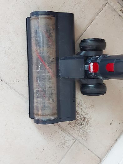 Smoture Cordless Vacuum Cleaner, model VAC02, in excellent condition, great suction, plus charger and accessories