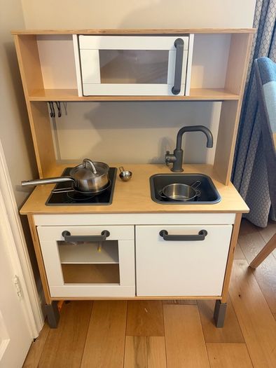 IKEA DUKTIG Childrens Play Kitchen with Extras