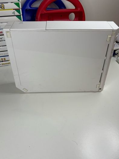Nintendo Wii Console Bundle with 14 Games