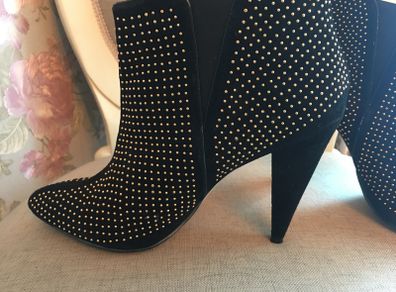 TopShop suede ankle boots. Uk6. New.RRP 89