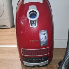 vacuum cleaner