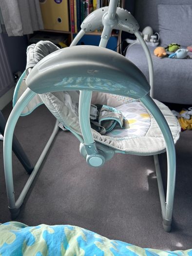 Baby swing