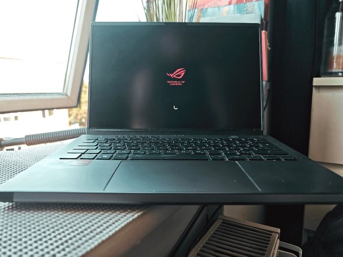 Asus ROG Zephyrus G14 Ryzen 9 6900HS Radeon RX 6800S - 16GB DDR5 14" Gaming laptop