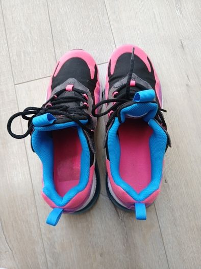 Nike 270