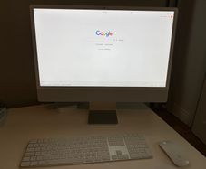 Apple iMac 24 M1 2021 8Core GPU 8GB RAM 512GB SSD Silver Excellent Condition