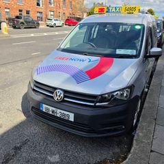 6 seater auto taxi for rent vw caddy 181