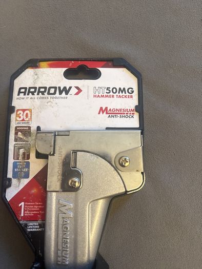 hammer tacker