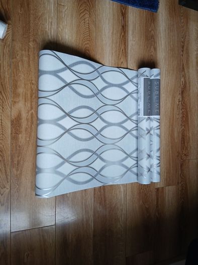 Home clear out : Sublime wallpaper x 3 rolls in grey/Rose gold