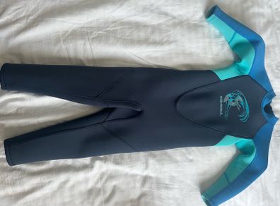 wetsuit