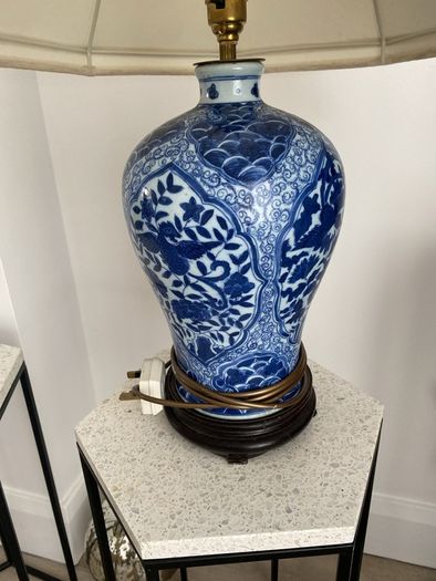 Large table lamp