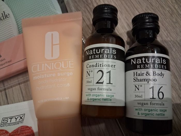 Beauty bundle clinique No 7
