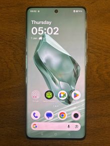 OnePlus 12 512GB Flowy Emerald  (Mint Condition) + Matching OnePlus Buds Pro - Complete Bundle!