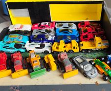 94 diecast cars hotwheels corgi matchbox etc
