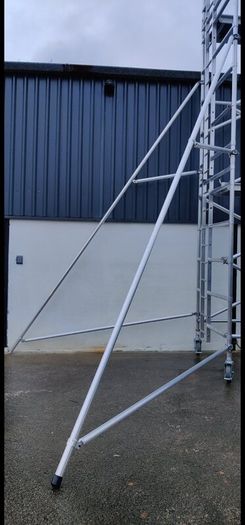 Aluminium scaffolding towers