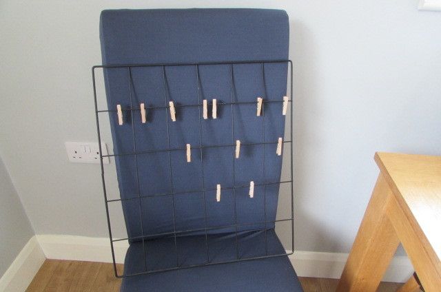 Black Metal Wall Grip with Wooden Pegs for Sale