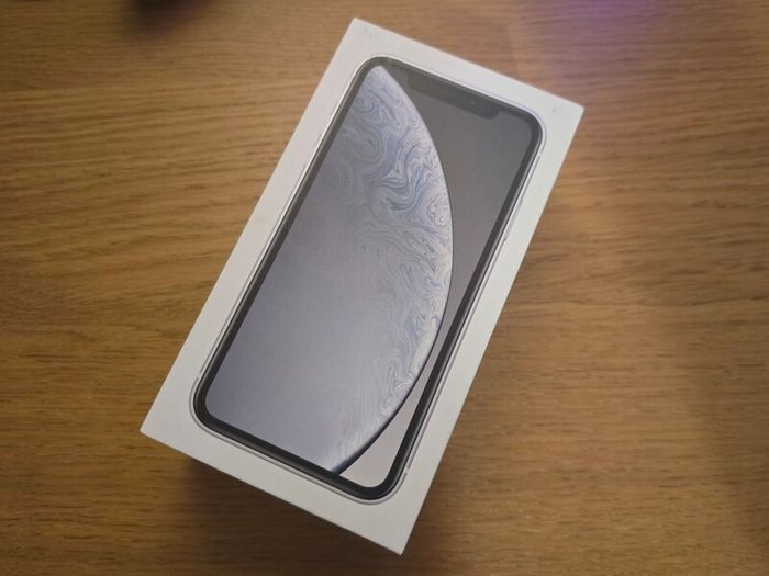 iPhone XR 256GB Unlocked