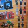 Blockworld 6 in 1 Bumper Sets of 585 Blocks, 10 Figures and 18 Models Image 3