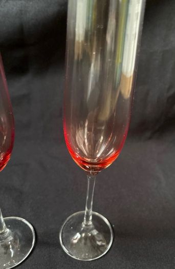 Galway Irish crystal flute pair of glasses