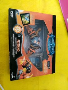 Lightseekers awakening Flynano + trading cards
