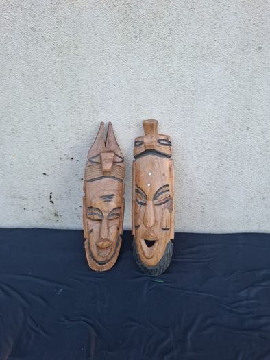 Duo african wood mask postage possible