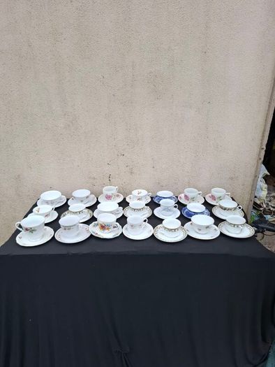 20 china tea cups and saucers postage possible