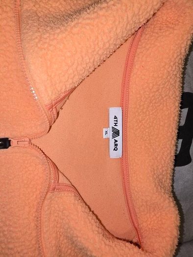 4th Arq peach