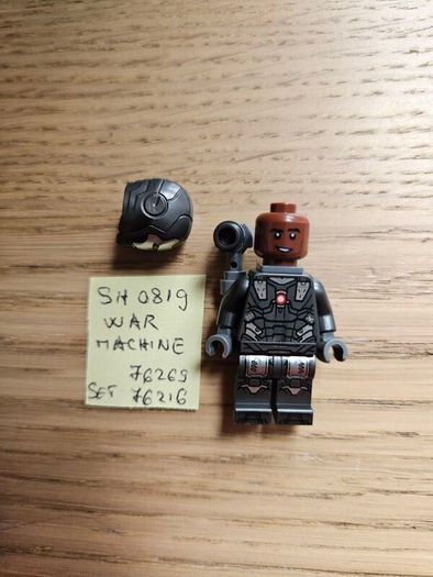 lego sh0819 war machine, set 76269, 76216