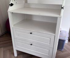 IKEA Sundvik changing table