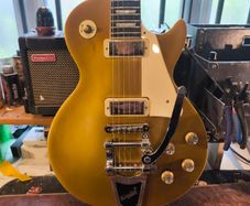 Chibson Les Paul Deluxe