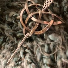Lovely Accessory with Irish Knot Design - nice gift + ideal for hats, coats, scarves, cardigans, etc + matching earrings, necklaces & more available