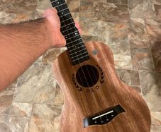Dodomi tenor ukulele can swap for guitar