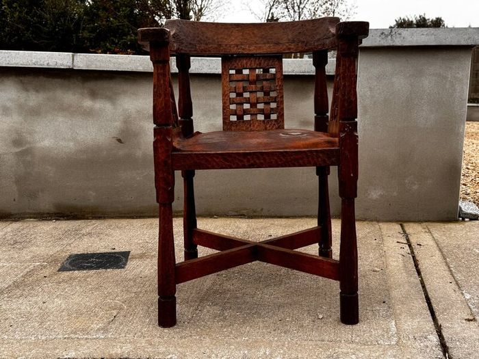 Monks Chair - Hand Carved Oak