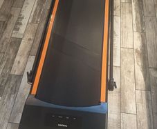Folding treadmill