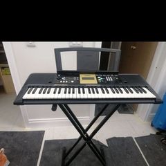 Yamaha Keyboard