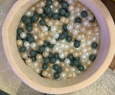 Ball pit