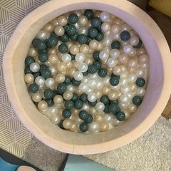 Ball pit