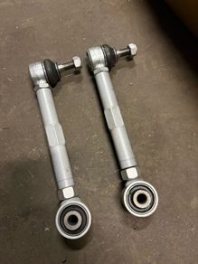 IS200 Adjustable Toe Arms