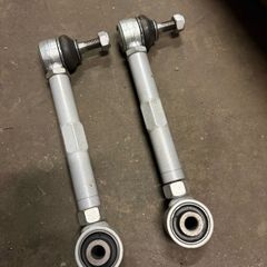 IS200 Adjustable Toe Arms