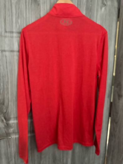 Under Armour Quarter Zip - Medium