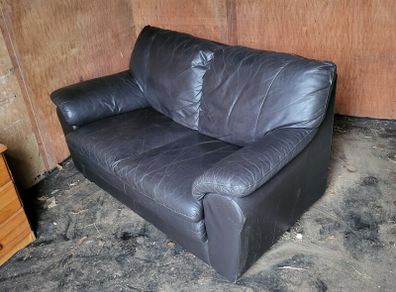 2 seater leather couch