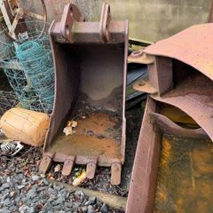 Digger bucket
