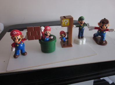 McDonalds Happy Meal Mario Bundle