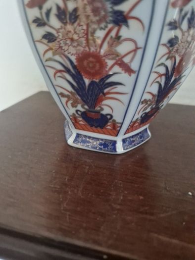imari style ginger pot