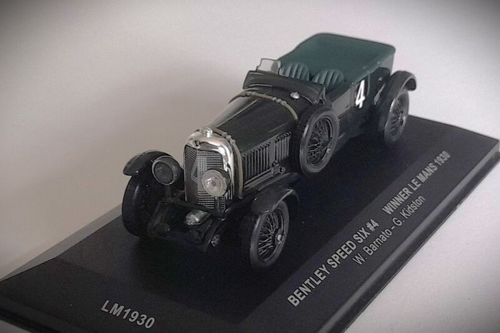 Diecast Model Le Mans Winning Bentley Le Mans 1930 1st - IXO 1:43