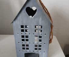 Hanging 'house' lantern