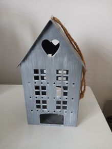 Hanging 'house' lantern