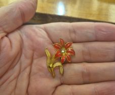 Vintage Flower Brooch