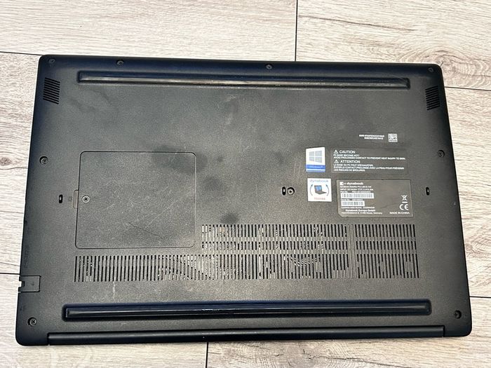 Thosiba Dynabook satellite pro L50