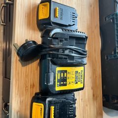 dewalt batterys and charger