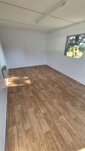 5m  3m Jackleg Porta Cabin  Excellent Condition